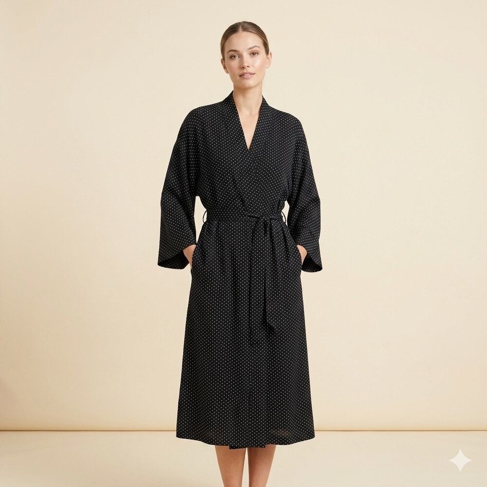 087-Soma Black and White Polka Dot Robe size L/XL
